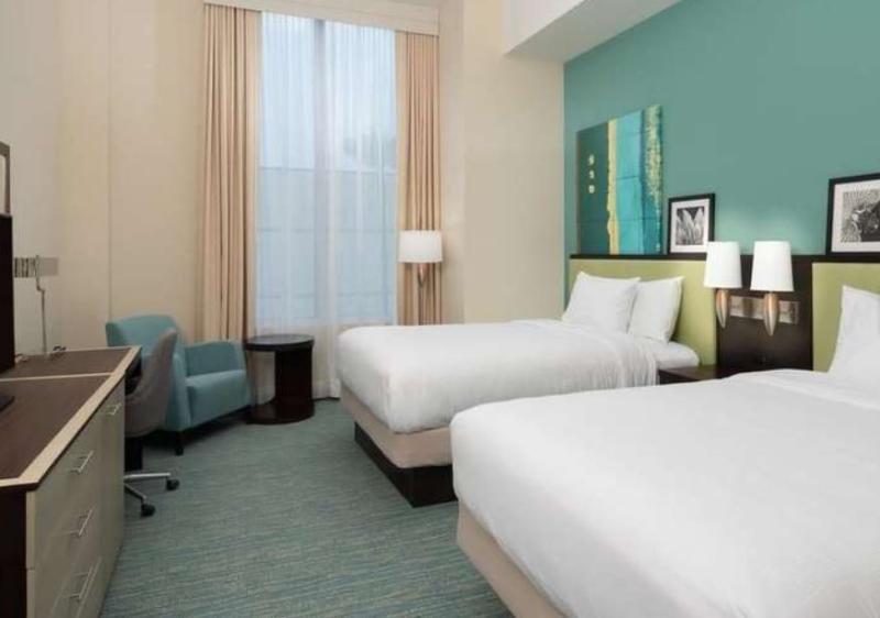 Отель Doubletree By Hilton Miami Doral Sweetwater Экстерьер фото